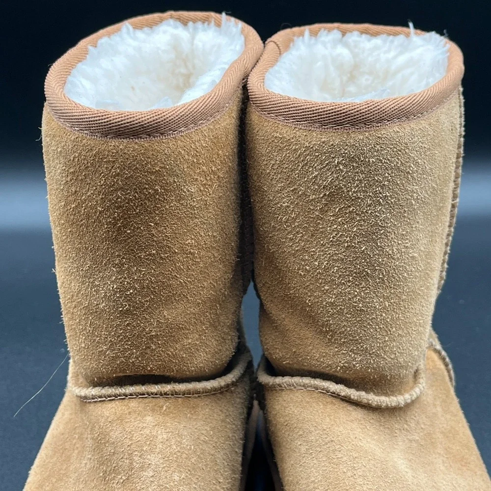 Koolaburra by UGG Victoria Short Boots Kids 3 Brown Suede Faux Fur Lined 1019374